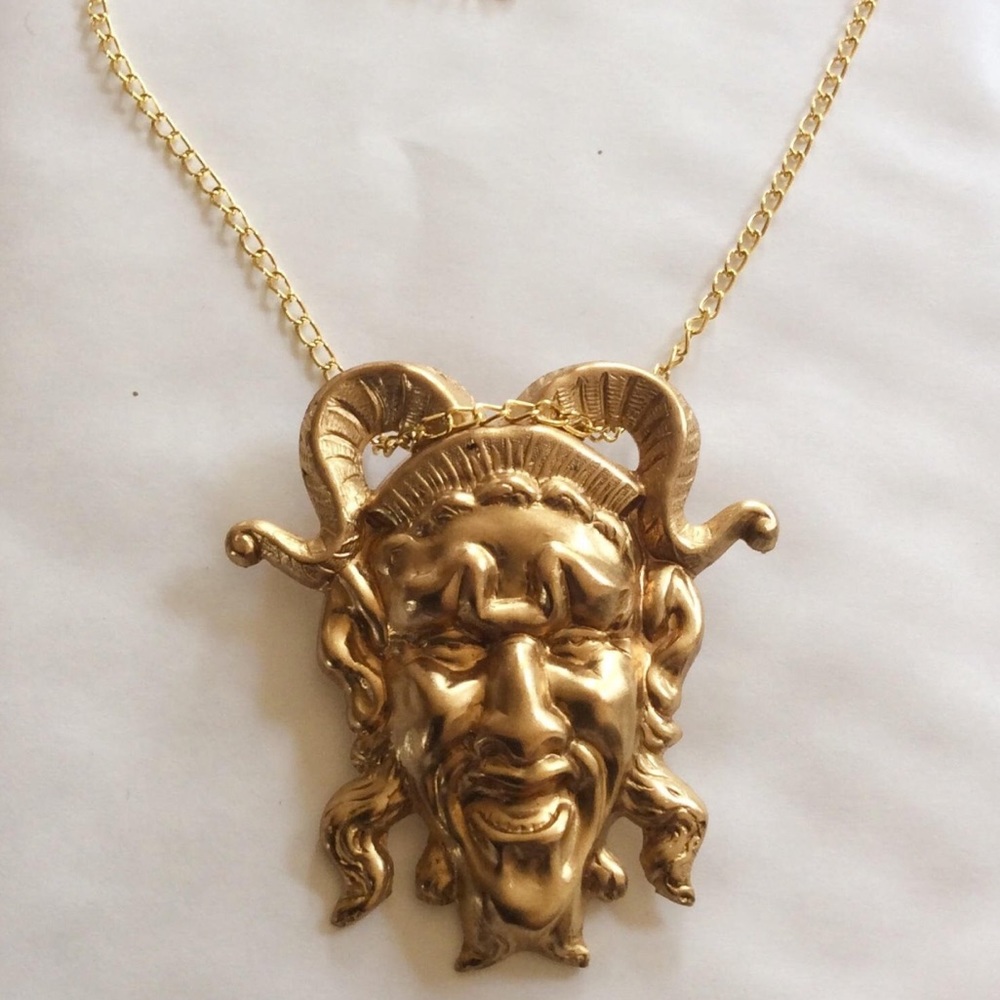 ASO: American Horror Story. Vintage Lucifer Brooch Pendant Necklace AHS